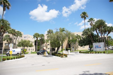 Copropriété à louer à Miami, Floride: 2 chambres, 95.69 m2 № 2365921 - photo 15