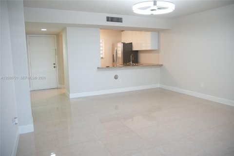 Copropriété à louer à Miami, Floride: 2 chambres, 95.69 m2 № 2365921 - photo 2