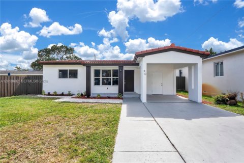 Villa ou maison à Dania Beach, Floride 4 chambres, 143.16 m2 № 2087787