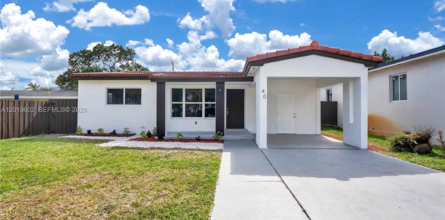 Casa en Dania Beach, Florida 4 dormitorios, 143.16 m2 № 2087787