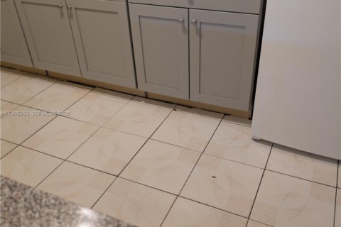 Touwnhouse à louer à Miami Gardens, Floride: 3 chambres, 109.44 m2 № 2051347 - photo 4