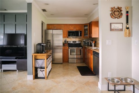 House in Pembroke Pines, Florida 2 bedrooms, 97.27 sq.m. № 1892970 - photo 8