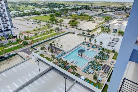 Купить кондоминиум в Дорал, Флорида 2 спальни, 94.39м2, № 2061464 - фото 21