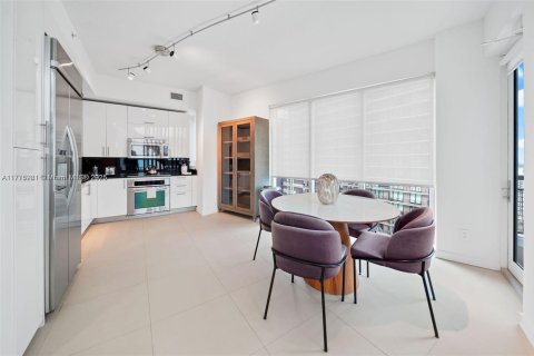Copropriété à vendre à Miami, Floride: 3 chambres, 224.36 m2 № 1704493 - photo 4