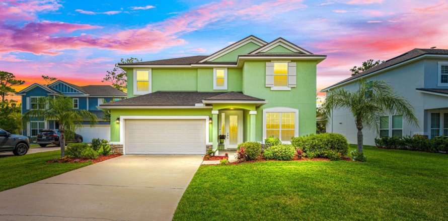 House in Saint Augustine, Florida 3 bedrooms, 201.41 sq.m. № 767791