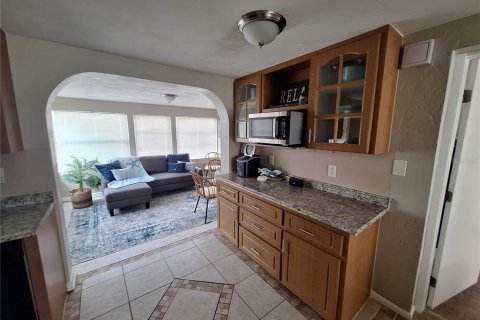 House in Englewood, Florida 3 bedrooms, 115.57 sq.m. № 1530526 - photo 5