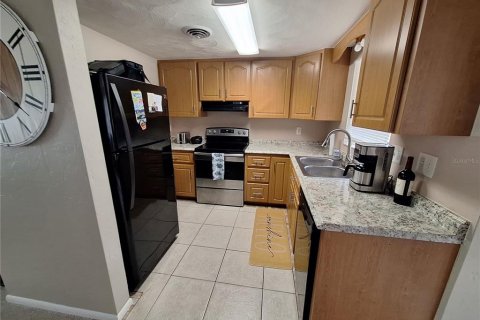 House in Englewood, Florida 3 bedrooms, 115.57 sq.m. № 1530526 - photo 13