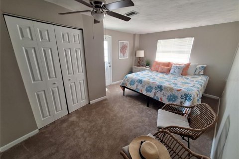 House in Englewood, Florida 3 bedrooms, 115.57 sq.m. № 1530526 - photo 8