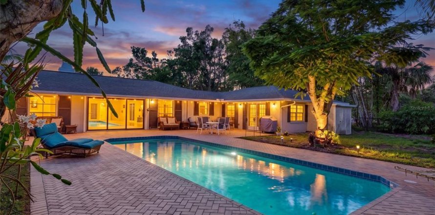 Villa ou maison à Placida, Floride 4 chambres, 215.07 m2 № 2430315