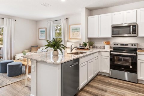 Townhouse in Bradenton, Florida 3 bedrooms, 136.01 sq.m. № 1883895 - photo 8