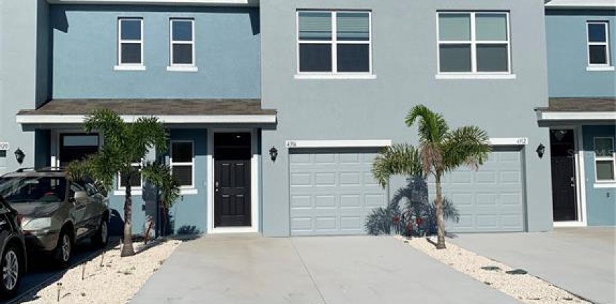 Townhouse in Bradenton, Florida 3 bedrooms, 136.01 sq.m. № 1883895