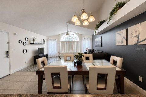 Condominio en venta en Kissimmee, Florida, 3 dormitorios, 119.57 m2 № 2155750 - foto 6