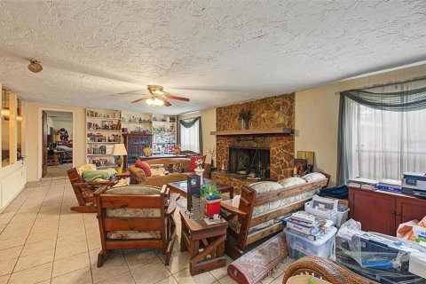 Casa en venta en New Port Richey, Florida, 4 dormitorios, 274.8 m2 № 2410026 - foto 25
