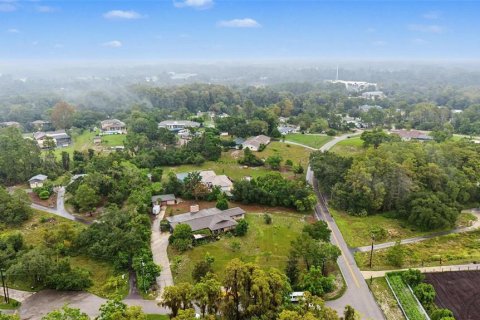 Casa en venta en New Port Richey, Florida, 4 dormitorios, 274.8 m2 № 2410026 - foto 8