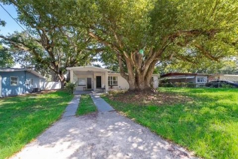 House in Orlando, Florida 3 bedrooms, 130.06 sq.m. № 2215366 - photo 4
