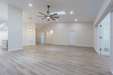 Casa en venta en Zephyrhills, Florida, 2 dormitorios, 171.31 m2 № 1838995 - foto 18