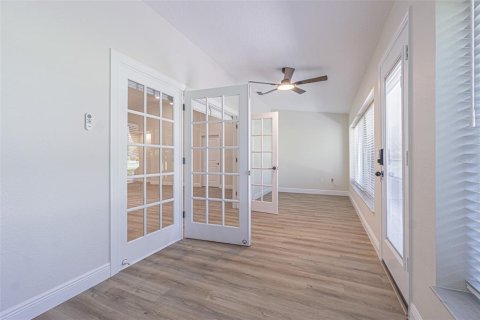 Casa en venta en Zephyrhills, Florida, 2 dormitorios, 171.31 m2 № 1838995 - foto 14