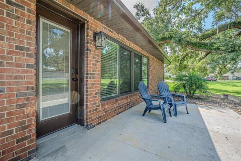 House in Zephyrhills, Florida 2 bedrooms, 171.31 sq.m. № 1838995 - photo 15