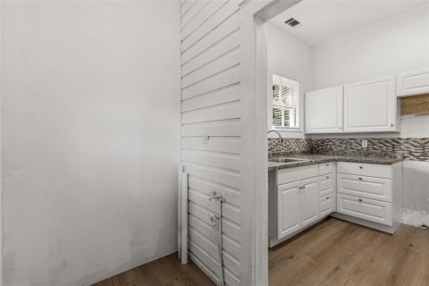 Купить коммерческую недвижимость в Окала, Флорида 99.41м2, № 2218919 - фото 19