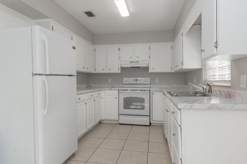 Apartment in DeLand, Florida 2 bedrooms, 99.96 sq.m. № 2122900 - photo 8