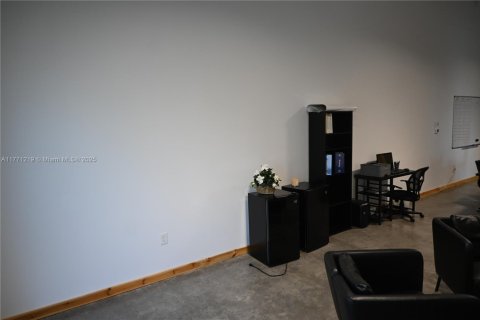 Commercial property in Orlando, Florida № 1867801 - photo 5