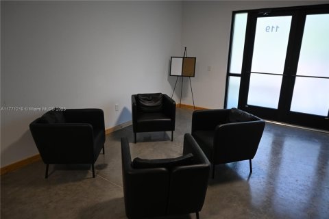 Commercial property in Orlando, Florida № 1867801 - photo 8