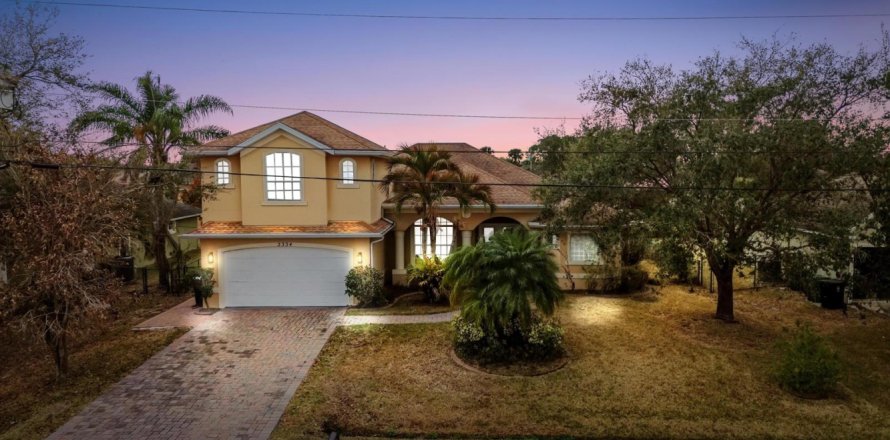 House in Port St. Lucie, Florida 5 bedrooms, 278.99 sq.m. № 2084000