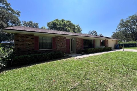 Villa ou maison à vendre à DeLand, Floride: 3 chambres, 168.9 m2 № 2287497 - photo 2