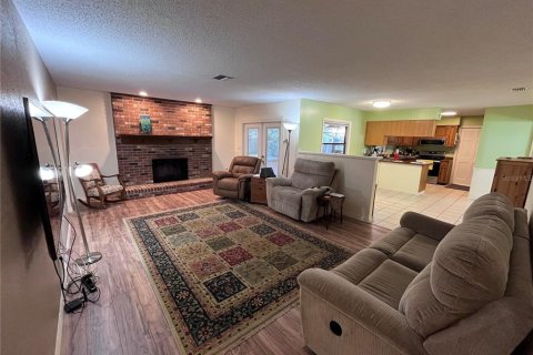 Villa ou maison à vendre à DeLand, Floride: 3 chambres, 168.9 m2 № 2287497 - photo 3