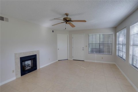 Appartement à louer à Altamonte Springs, Floride: 2 chambres, 82.96 m2 № 2385917 - photo 4