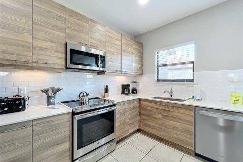 Villa ou maison à vendre à Haines City, Floride: 3 chambres, 143.81 m2 № 1336694 - photo 7