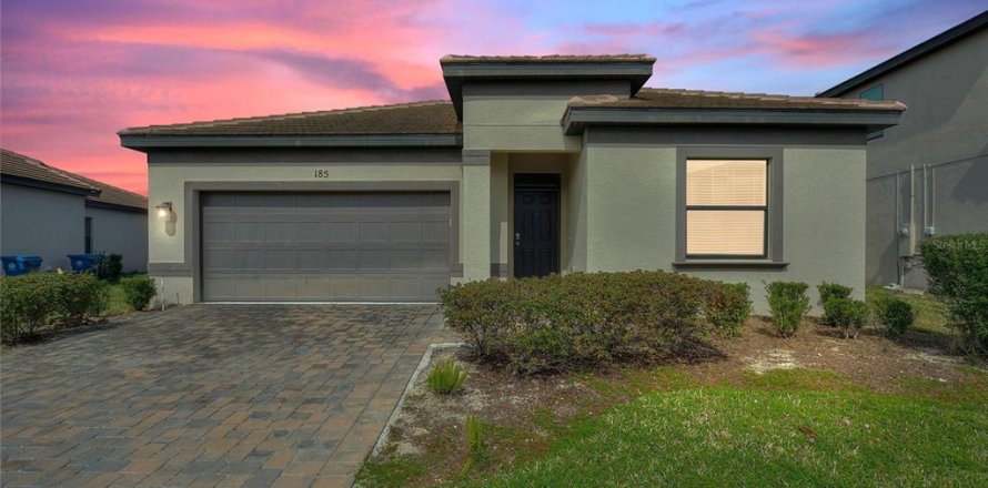Villa ou maison à Haines City, Floride 3 chambres, 143.81 m2 № 1336694