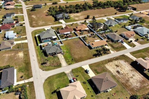 Terrain à vendre à Cape Coral, Floride № 2054720 - photo 12