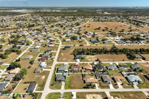 Terrain à vendre à Cape Coral, Floride № 2054720 - photo 15