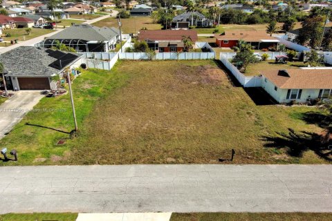 Terrain à vendre à Cape Coral, Floride № 2054720 - photo 6