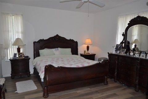 House in Williston, Florida 3 bedrooms, 184.97 sq.m. № 671828 - photo 17
