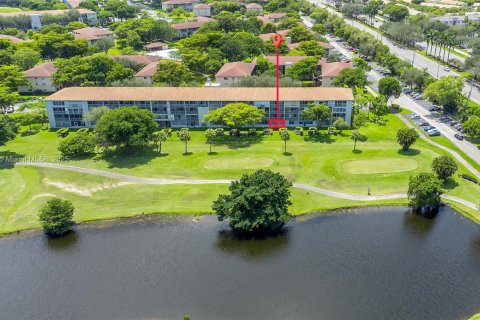 Condominio en alquiler en Pembroke Pines, Florida, 1 dormitorio, 75.34 m2 № 1871450 - foto 5