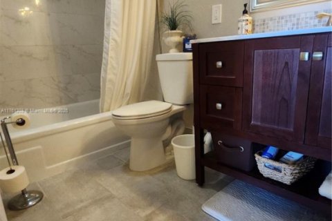 Copropriété à vendre à Deerfield Beach, Floride: 2 chambres, 92.9 m2 № 1979454 - photo 19