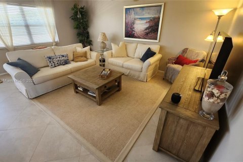 Copropriété à vendre à Deerfield Beach, Floride: 2 chambres, 92.9 m2 № 1979454 - photo 10