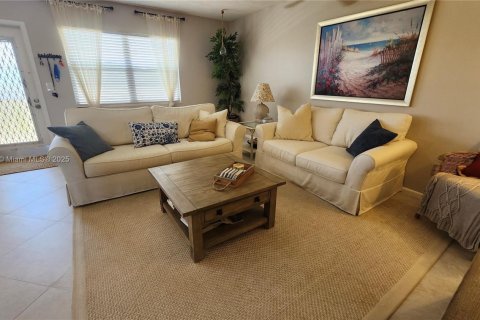 Copropriété à vendre à Deerfield Beach, Floride: 2 chambres, 92.9 m2 № 1979454 - photo 9