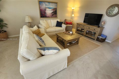 Copropriété à vendre à Deerfield Beach, Floride: 2 chambres, 92.9 m2 № 1979454 - photo 11