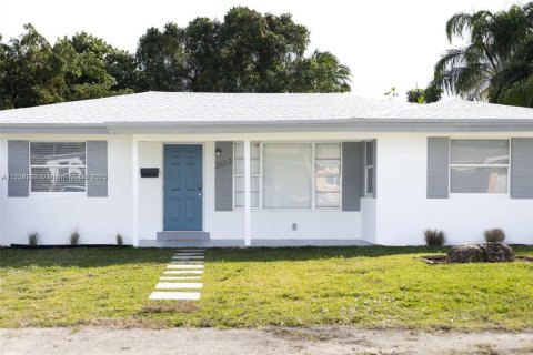 Casa en venta en Hollywood, Florida, 3 dormitorios, 206.99 m2 № 1504115 - foto 30