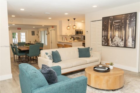 Casa en venta en Hollywood, Florida, 3 dormitorios, 206.99 m2 № 1504115 - foto 8