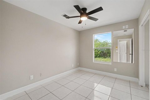 House in Naples, Florida 4 bedrooms, 127.46 sq.m. № 2412565 - photo 21