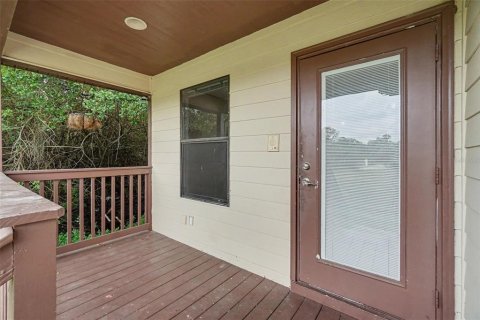 House in Naples, Florida 4 bedrooms, 127.46 sq.m. № 2412565 - photo 2