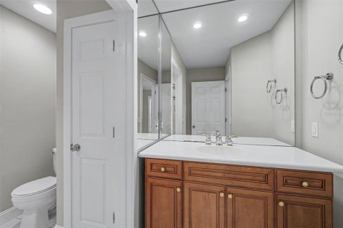 House in Naples, Florida 4 bedrooms, 127.46 sq.m. № 2412565 - photo 22