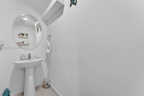 Купить таунхаус в Хомстед, Флорида 3 спальни, 133.97м2, № 2068664 - фото 9