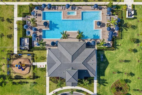 Купить таунхаус в Хомстед, Флорида 3 спальни, 133.97м2, № 2068664 - фото 26