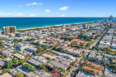 Купить кондоминиум в Майами-Бич, Флорида 2 спальни, 95.22м2, № 1985968 - фото 28