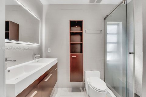 Купить кондоминиум в Майами-Бич, Флорида 2 спальни, 95.22м2, № 1985968 - фото 16